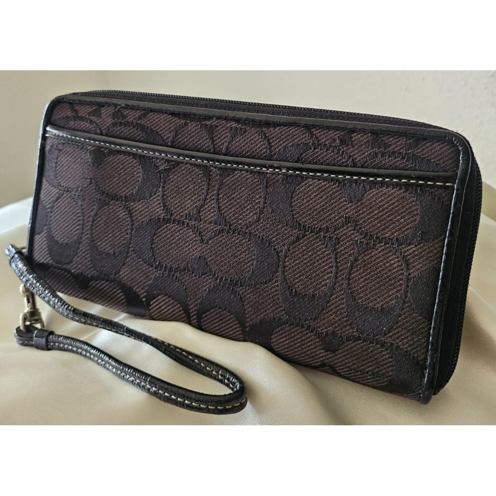 Coach Black Signature Canvas and Patent Leather Wristlet Wallet - Picture 2 of 16